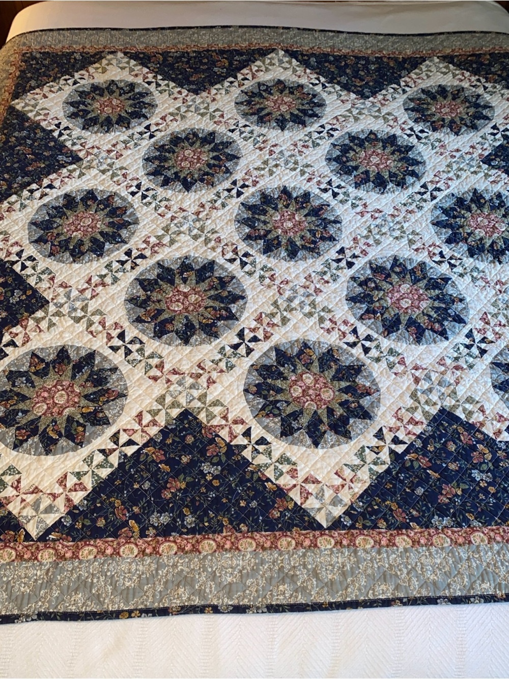 Vintage Stars Quilt Throw Lap Quilt 63" X 63” -B10